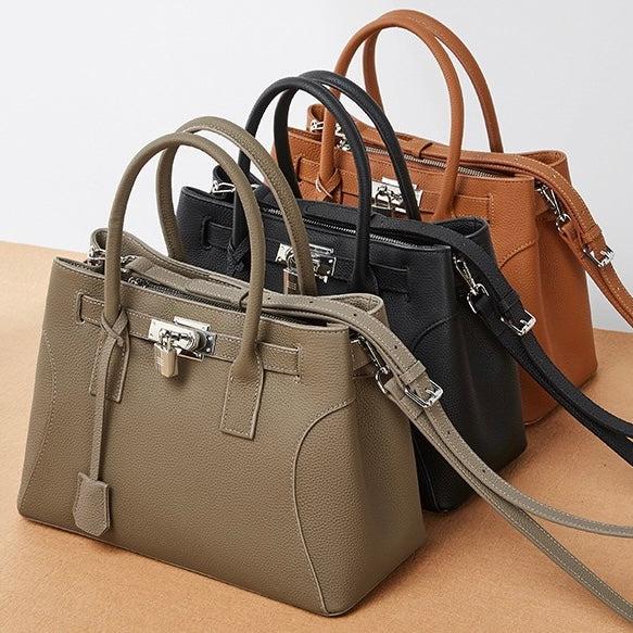 Everyday Essentials กระเป๋าถือหนัง PU